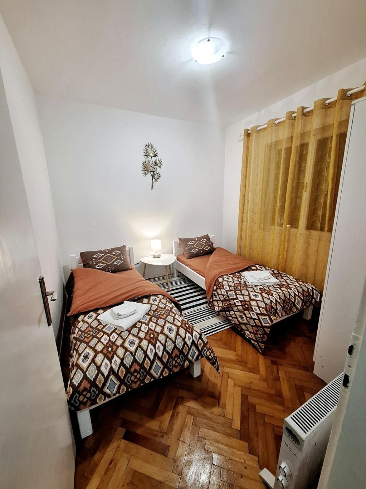 Red House Apartment Kotor Luaran gambar