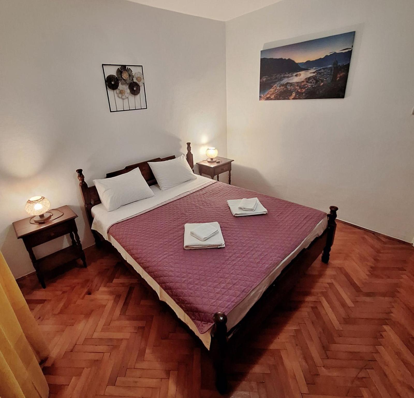 Red House Apartment Kotor Luaran gambar