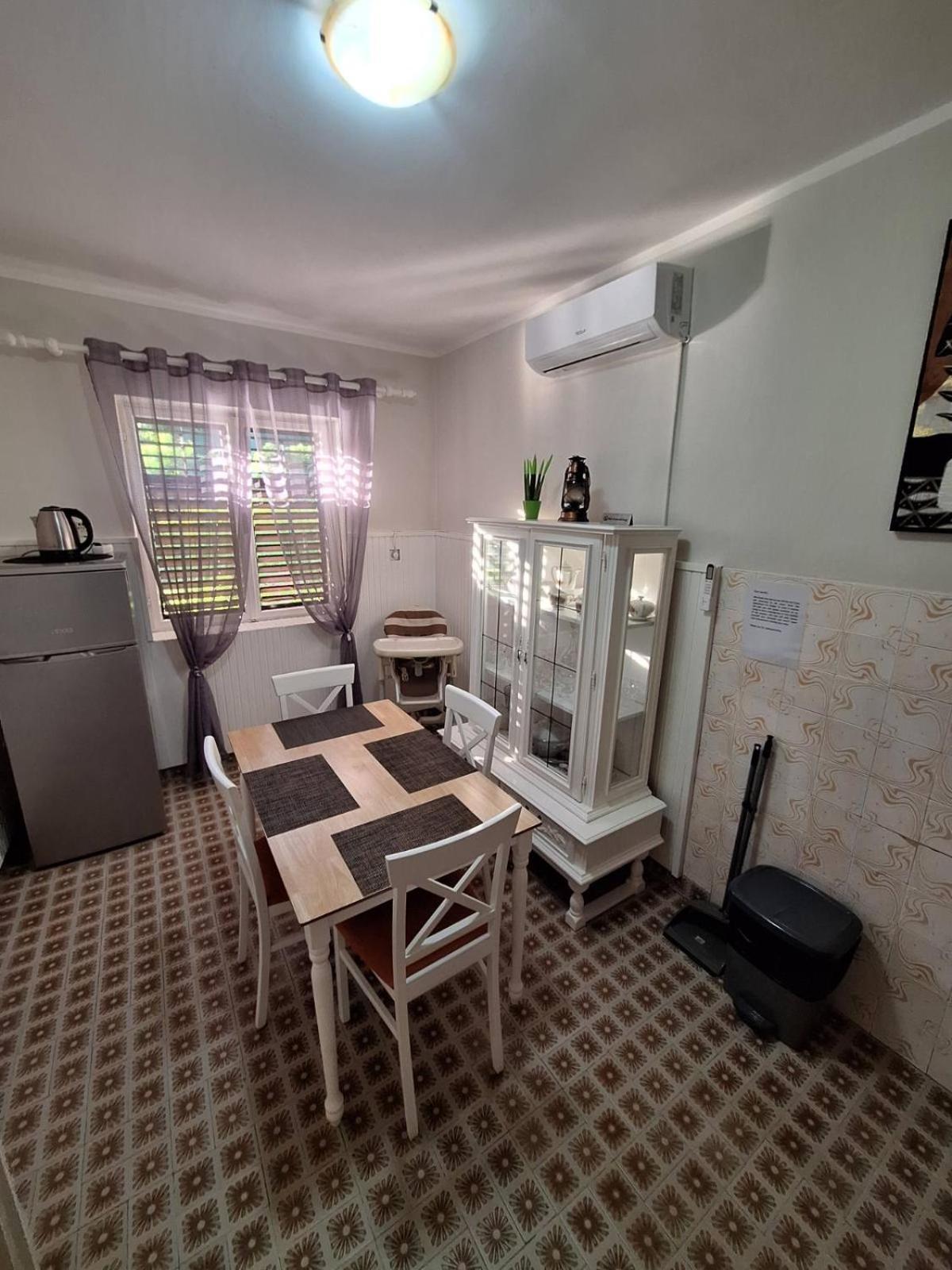 Red House Apartment Kotor Luaran gambar