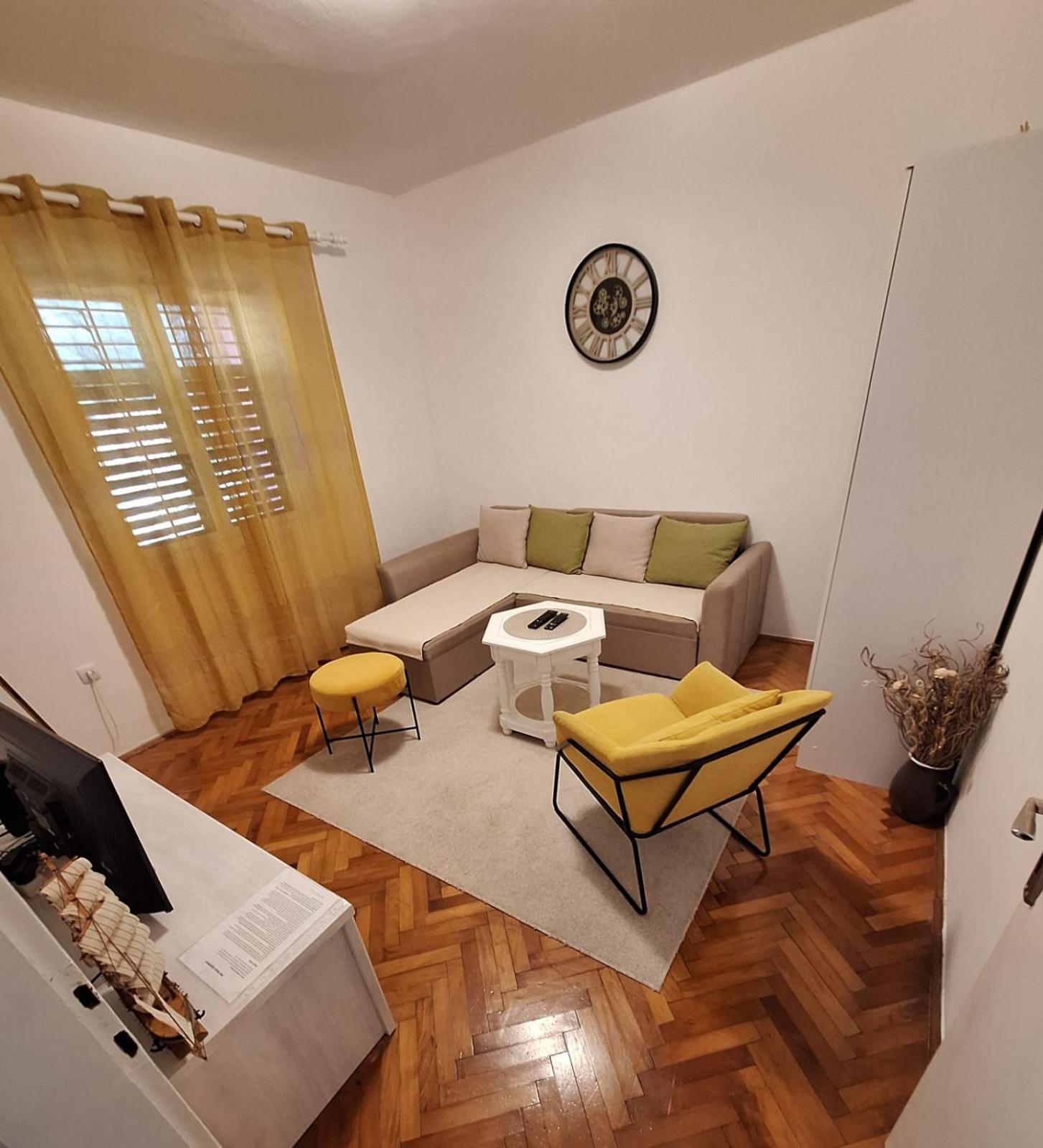 Red House Apartment Kotor Luaran gambar